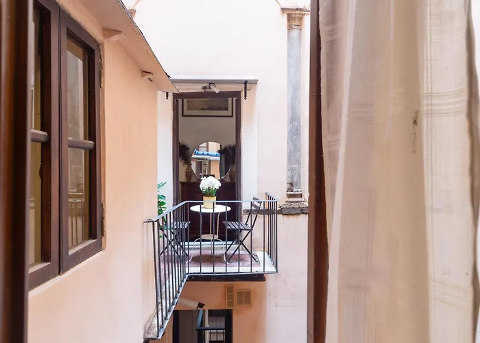 Apartment Cartari, Renaissance Flat A Few Steps From Piazza Navona And Vatican